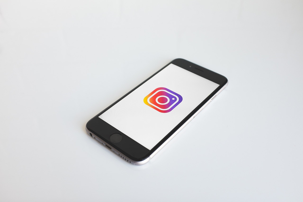 Sanctions prévues par le droit français pour l'achat de followers sur Instagram