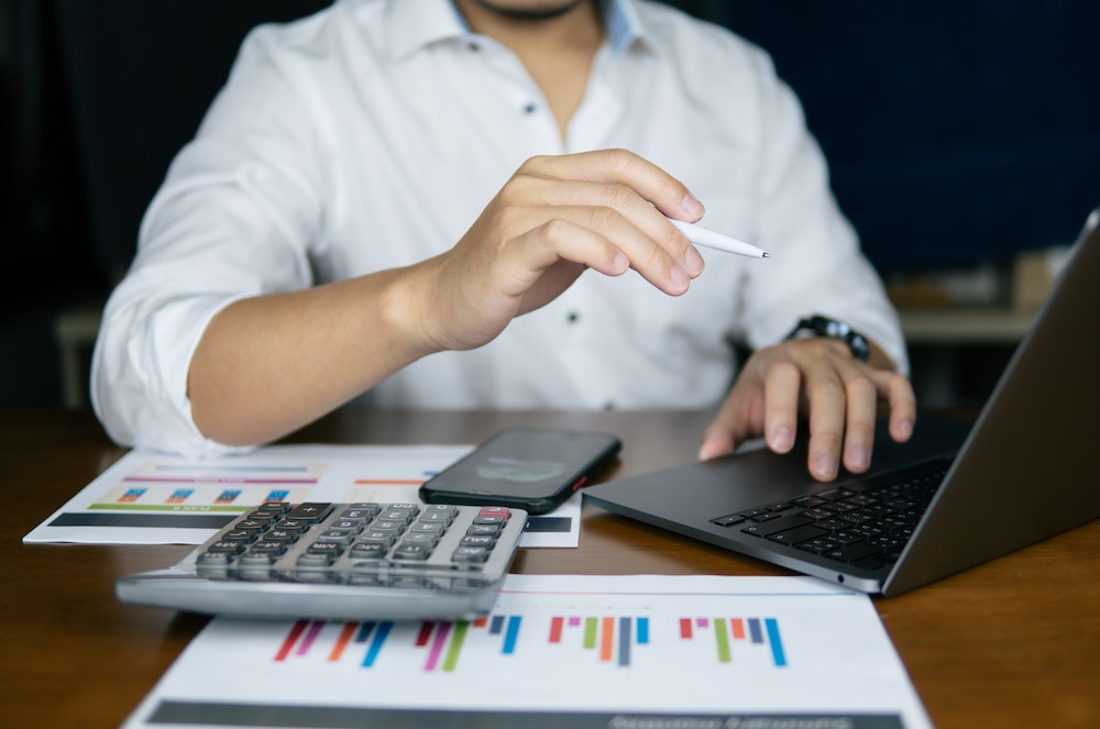 Création d'une SARL : Guide pratique du Droit des Sociétés