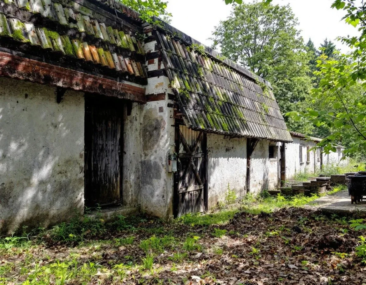 Décryptage des recours possibles face au refus d'un permis de construire en zone protégée
